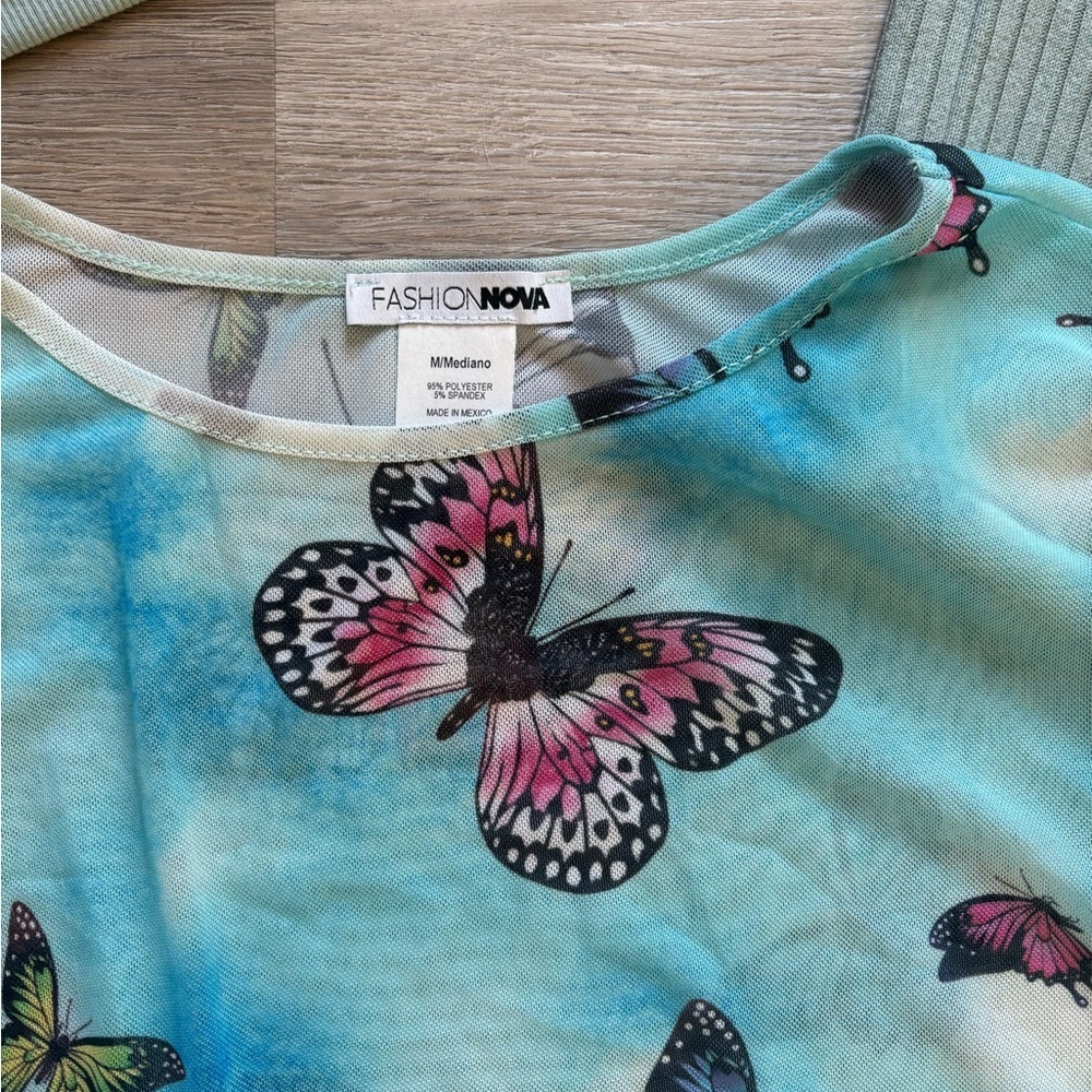 3 tops bundle - Picture 2 of 3